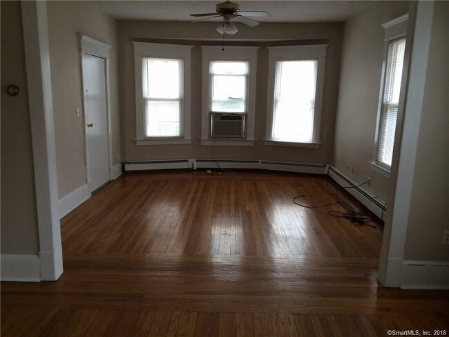 Building Photo - 133 Gerrish Ave