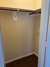 Building Photo - 1238 S Maple Dr