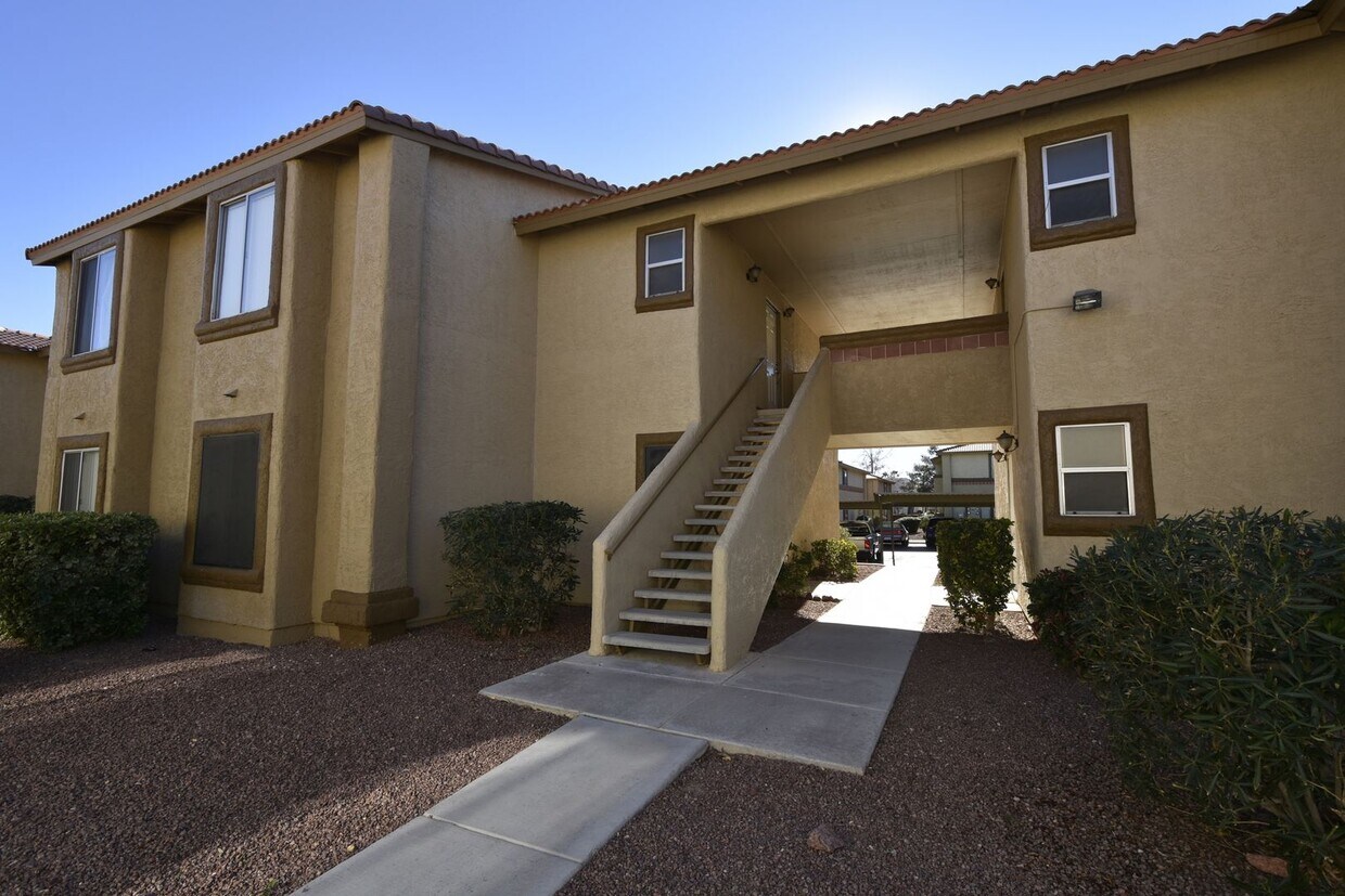7300 W Pirates Cove Rd Unit 2036, Las Vegas, NV 89145 Condo for Rent