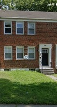 Building Photo - 918 St Dunstans Rd