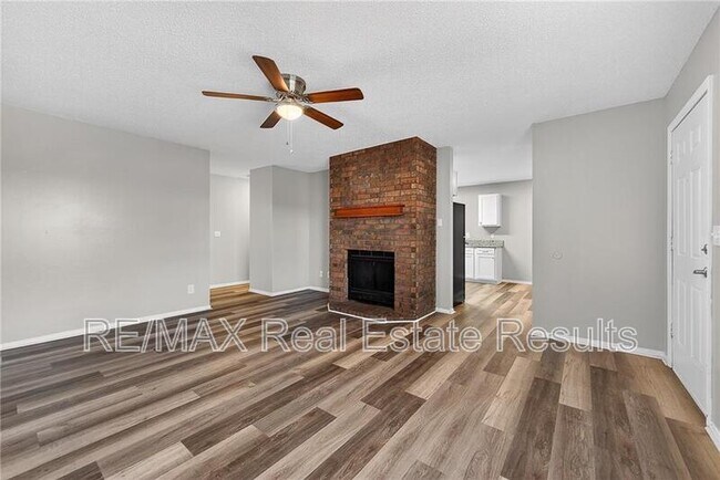 Foto del edificio - 4418 Acoma St