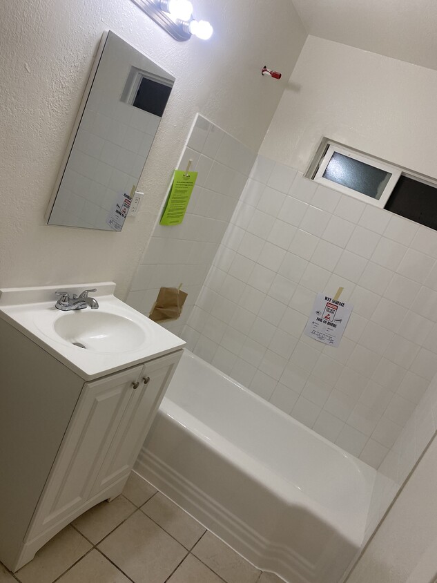 Bath - 405 W Wilson Ave