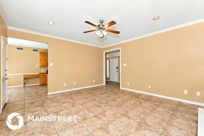 Building Photo - 1107 Heather Cir
