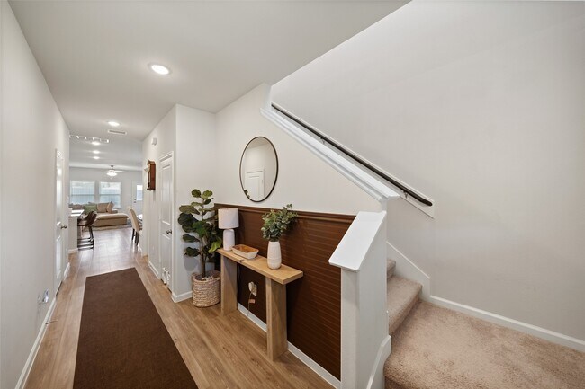 Foto del edificio - 8015 Peppercorn St