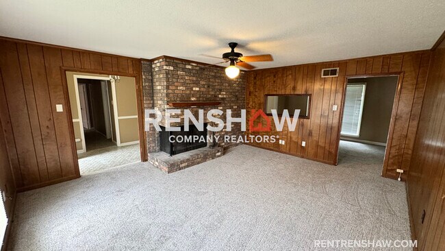 Foto del edificio - 5249 Kimbark Woods Dr