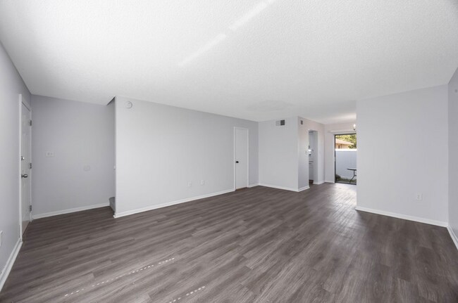 Building Photo - 200 Westwood Terrace N