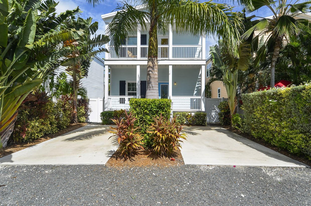 Primary Photo - 2 br, 3 bath House - Cayo Hueso Sunshine