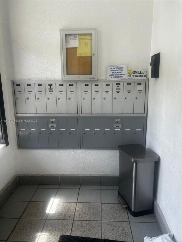 Foto principal - 820 Euclid Ave