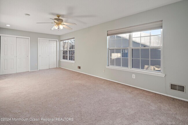 Building Photo - 1 Mallard Ln