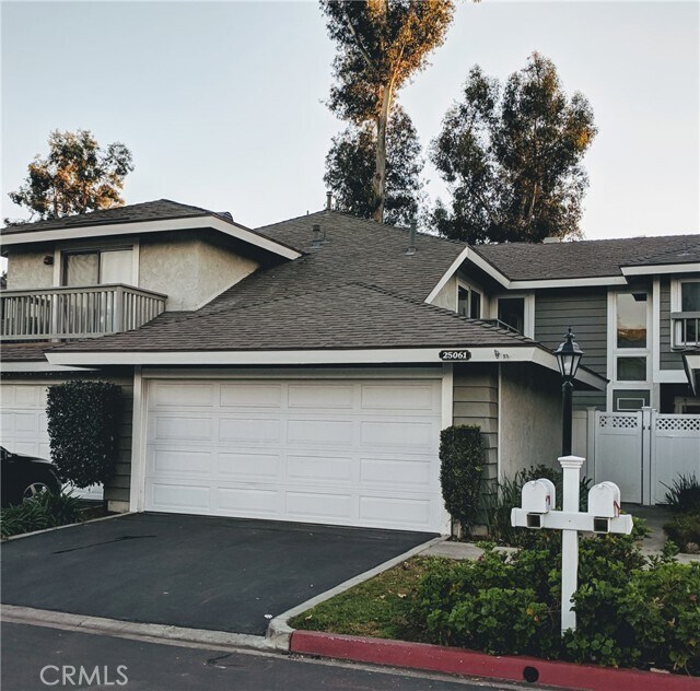 Primary Photo - 25061 Acacia Ln