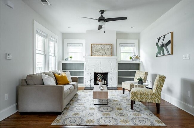 Building Photo - 875 Oakhill Ave SW