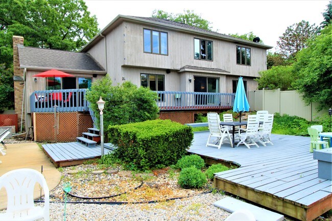 Building Photo - 6119 S Blue Ct