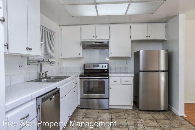 Foto del edificio - 4 br, 2.5 bath House - 604 Aquarius Ln