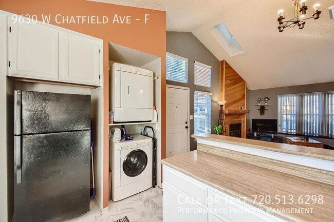 Foto del edificio - 9630 W Chatfield Ave