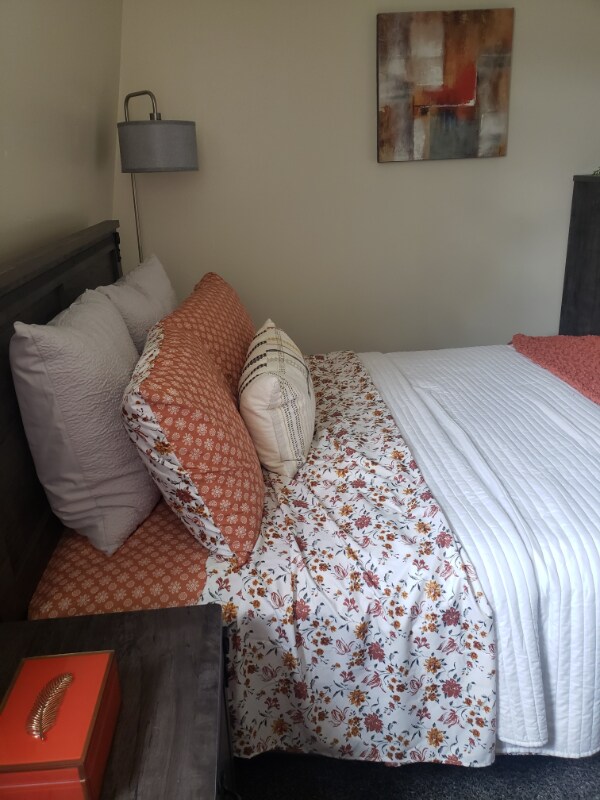Foto principal - 8883 N Swan Rd