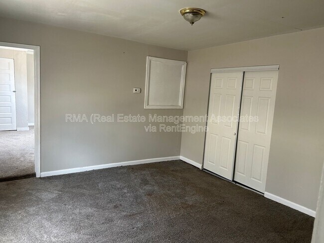 Foto del edificio - 618 Hammock St