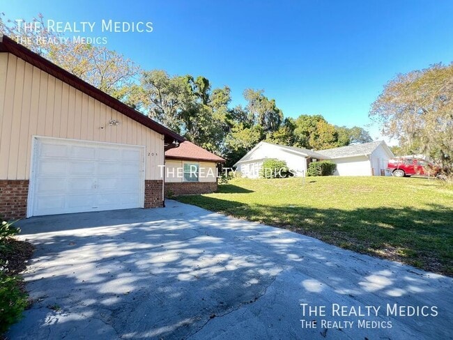 Foto del edificio - 203 Fernwood St