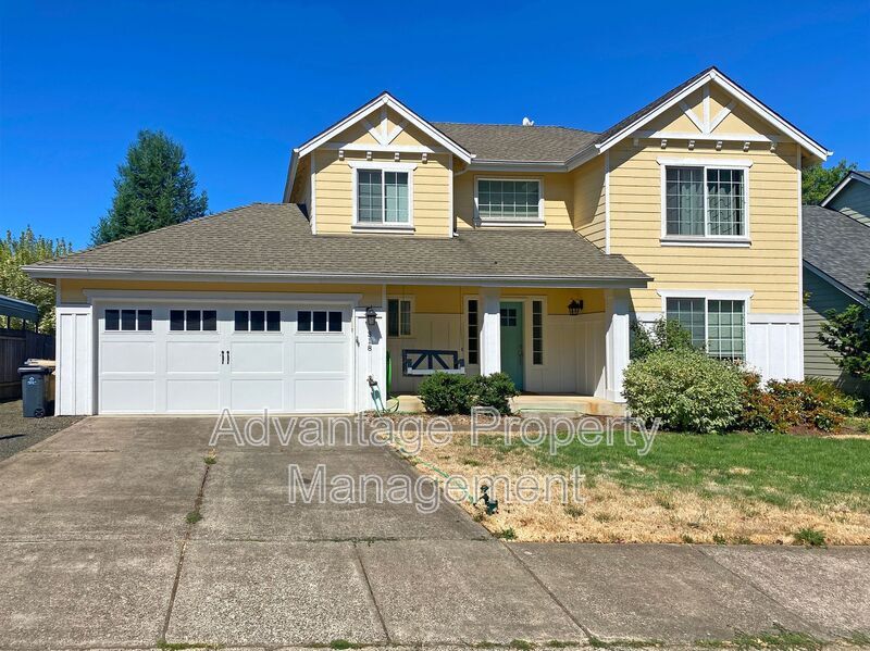 Foto principal - 318 S 30th St