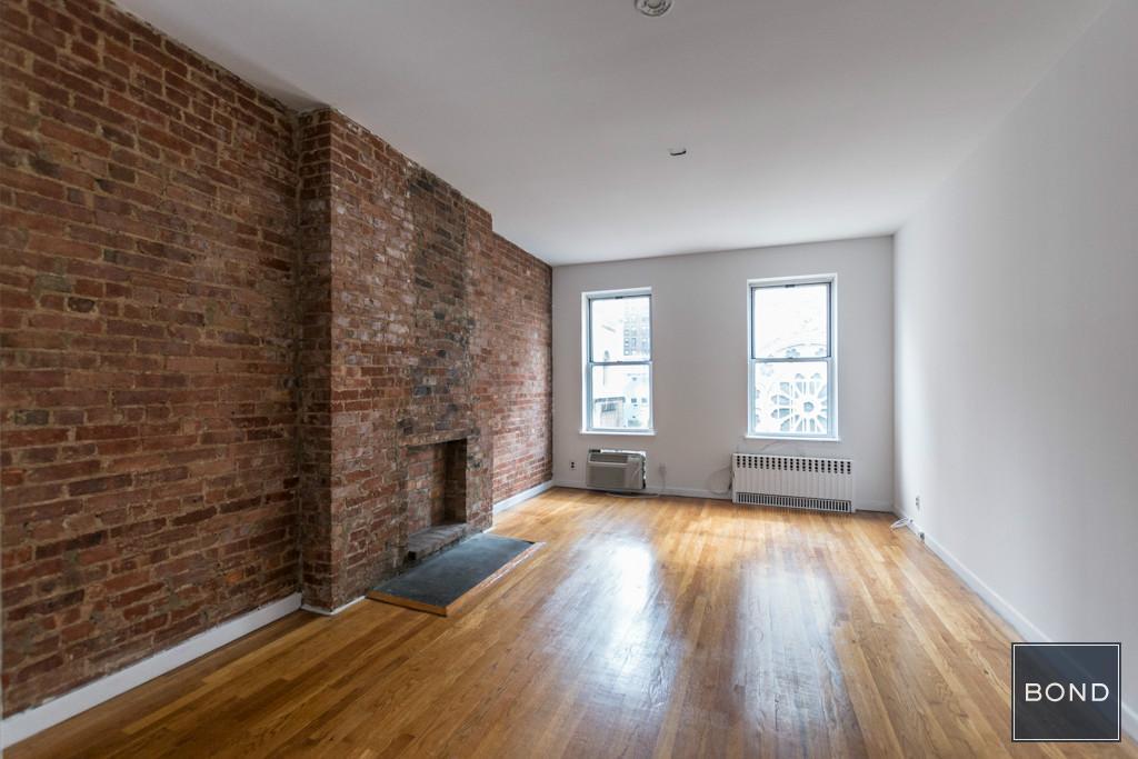 Foto principal - 407 E 87th St