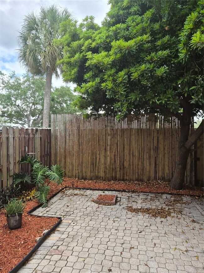 Foto del edificio - 6528 SW 41st Ct