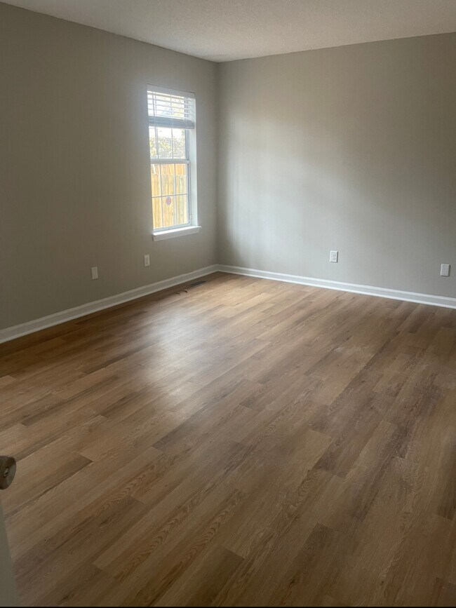 Foto del edificio - 205 N Trace Ln