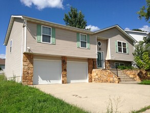 Building Photo - 107 Fairburn Dr