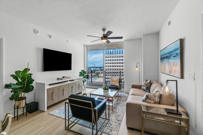 Foto del edificio - 550 Okeechobee Blvd