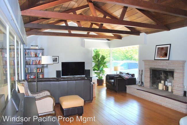 Foto del edificio - 3 br, 2 bath House - 51 Van Ripper Lane