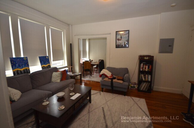 Building Photo - 25 Walbridge St