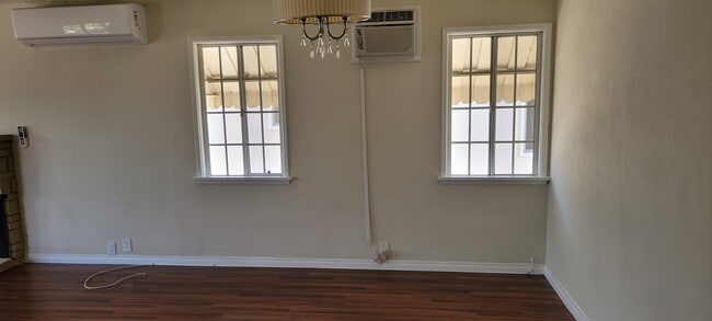 Dining room area - 1417 Milton Ave
