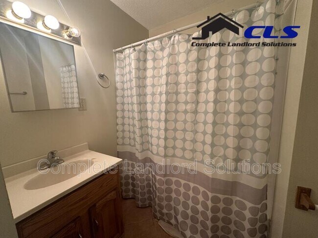 Foto del edificio - 1362 Chestnut St