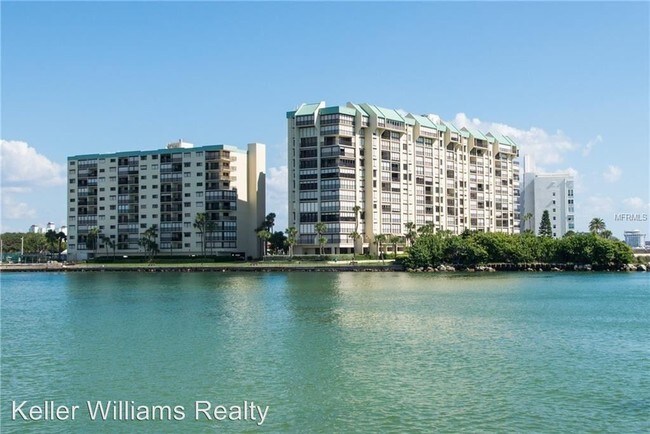 Foto del edificio - 2 br, 2 bath House - 7100 Sunset Way - #409