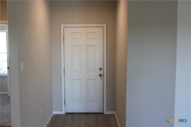 Foto del edificio - 233 Mossberg Wy