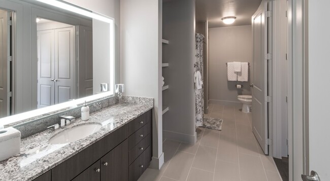 Building Photo - Bogglingly cool 1Br