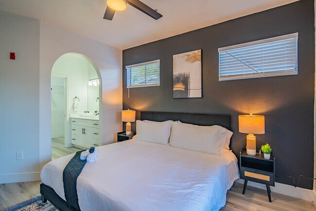 Foto del edificio - 7455 N 95th Ave