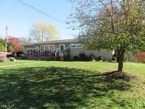 Building Photo - 173 Highland Dr