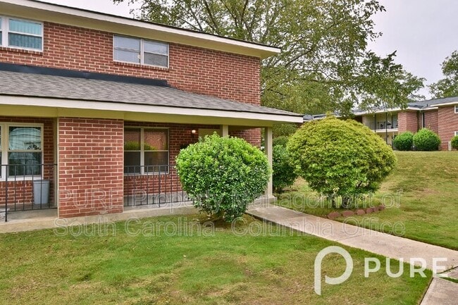 Building Photo - 1100 Skyland Dr