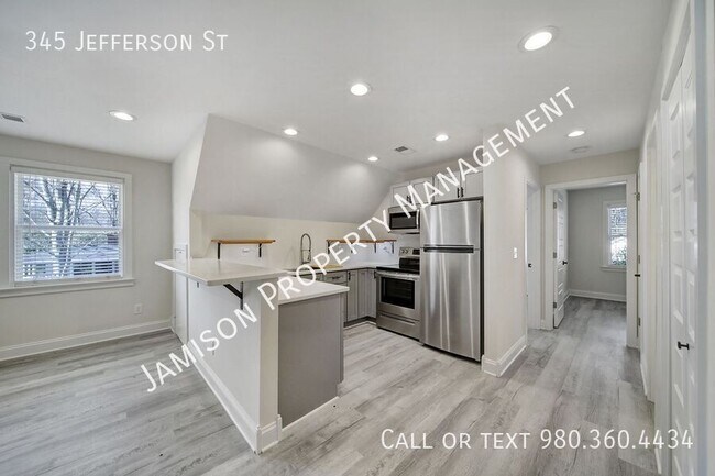 Foto del edificio - 345 Jefferson St