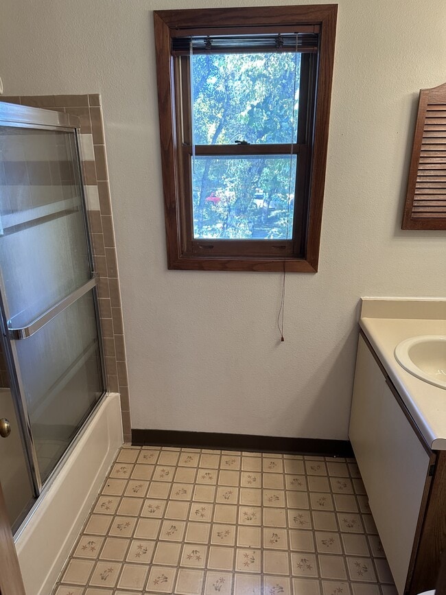 Photo - 2960 Shadow Creek Dr Townhome