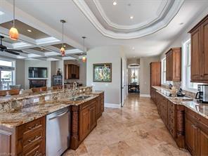 Foto del edificio - 220 Barefoot Beach Blvd