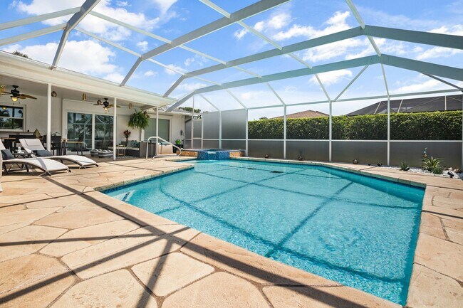 Foto del edificio - ** VICTORIA PARK ** 4 BED / 2 BATH - POOL ...