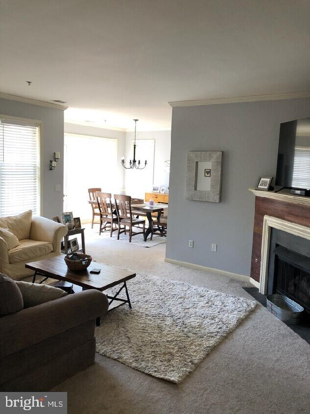 20 Kyle Way, Ewing Township, NJ 08628 Room for Rent in Ewing Township