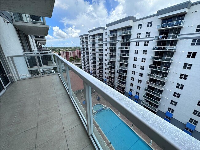 Foto del edificio - 5077 NW 7th St