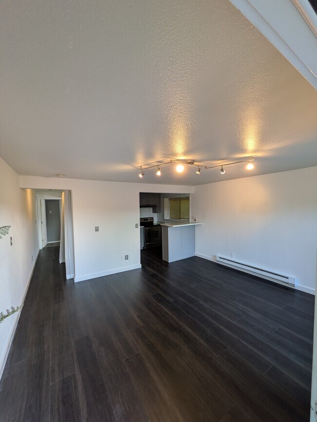 Foto del edificio - 3420 15th Ave W