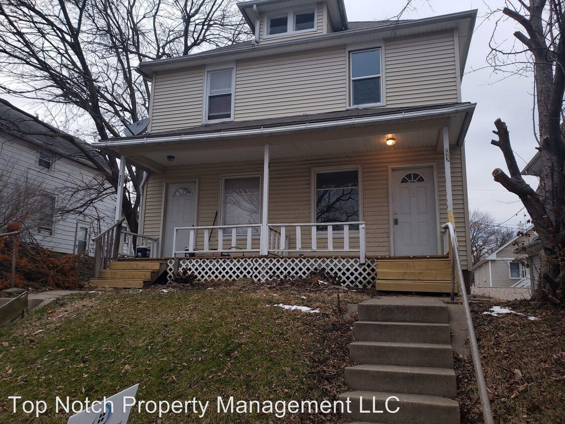 231 14th Ave, Moline, IL 61265 Room for Rent in Moline, IL
