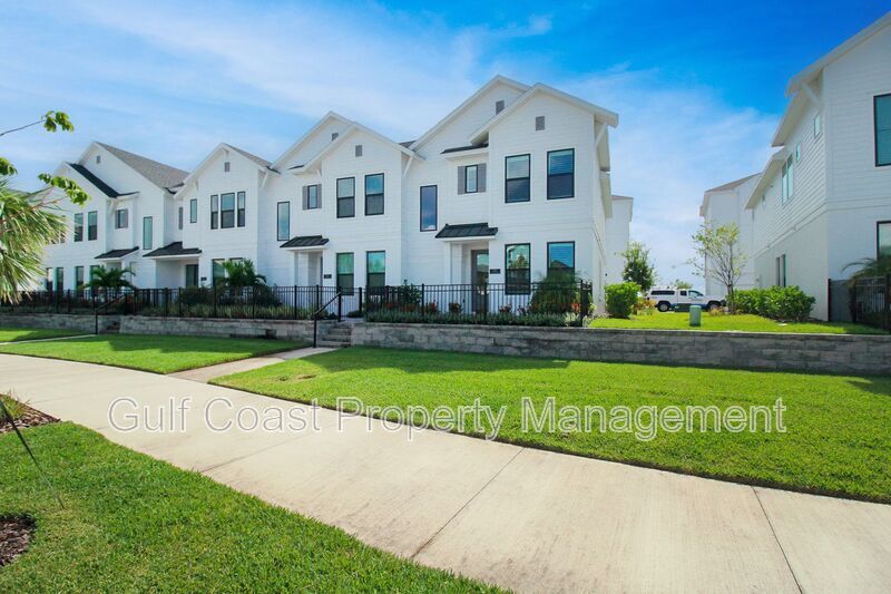 Primary Photo - 1587 Springwell Ln