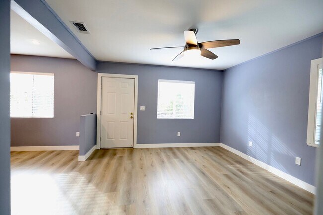 Foto del edificio - Newly Remodeled 1 Bedroom Country Home