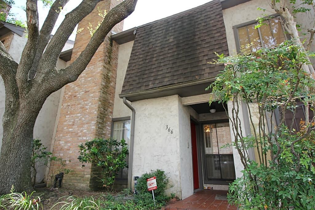 3200 S Gessner Rd, Houston, TX 77063 Townhouse for Rent in Houston