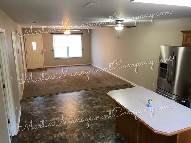Foto del edificio - 2512 E 9th St