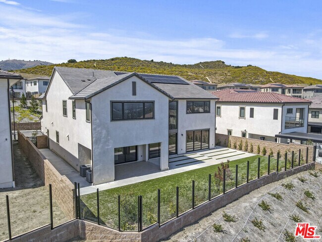 Foto del edificio - 20348 Marlow Ln